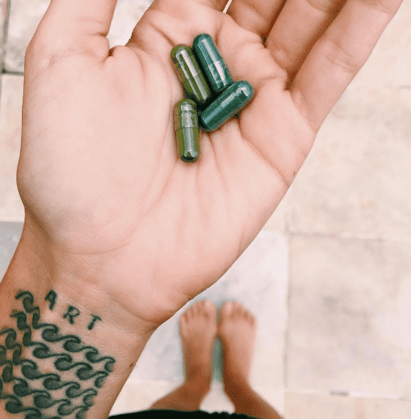 como tomar spirulina e chlorella : cápsulas de spirulina e chlorella